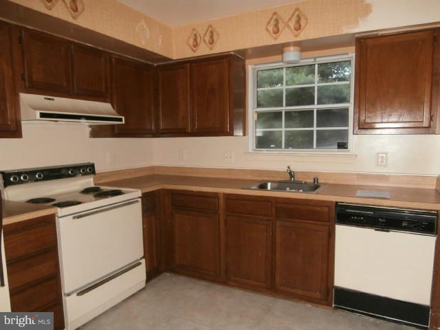 CHURCHILL TOWN SECTOR - Residential