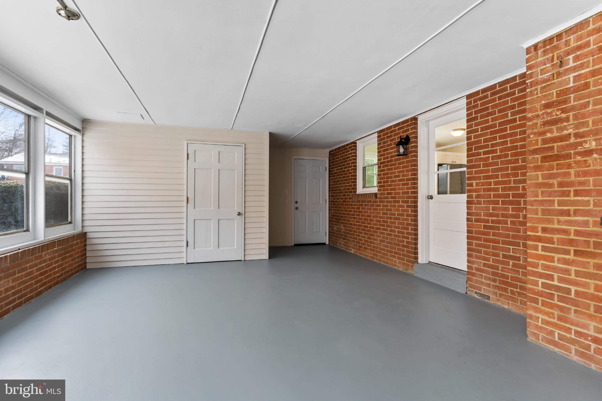 POINT COMFORT - Residential