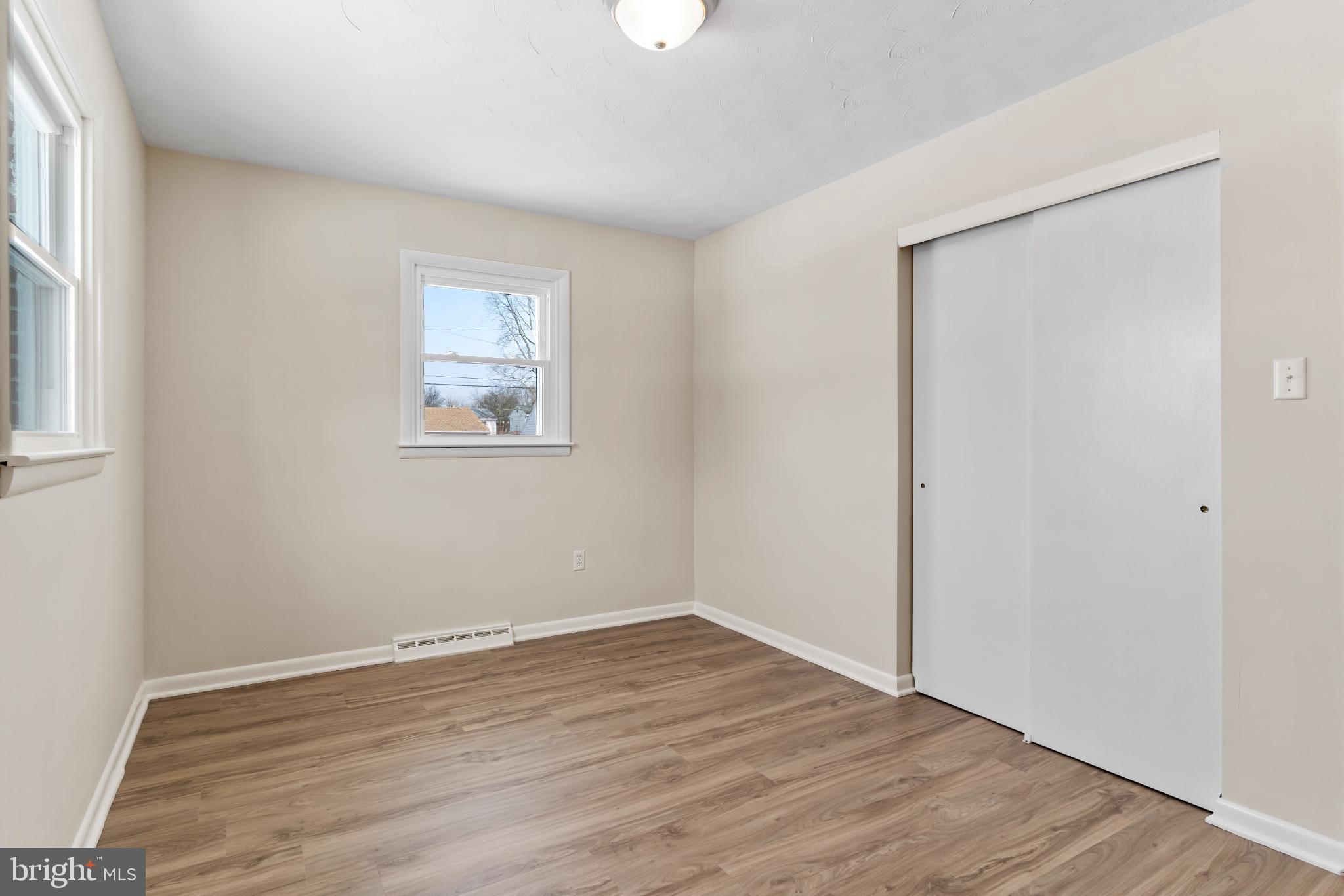 POINT COMFORT - Residential