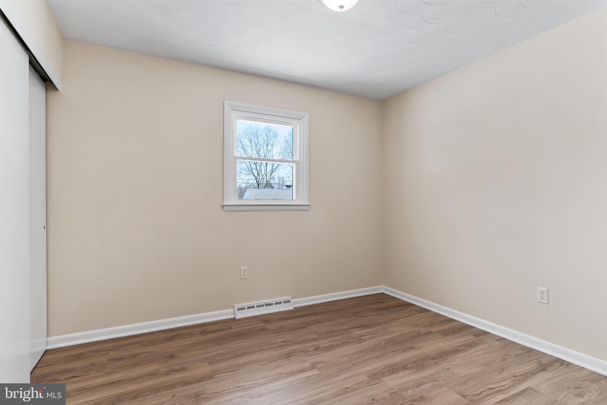 POINT COMFORT - Residential