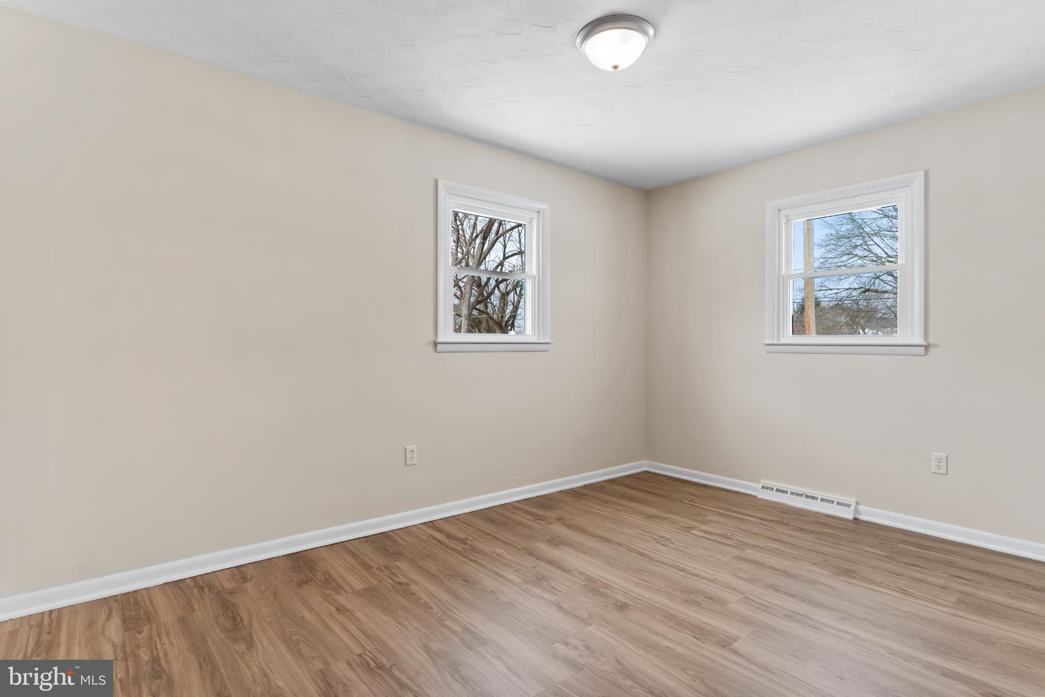 POINT COMFORT - Residential