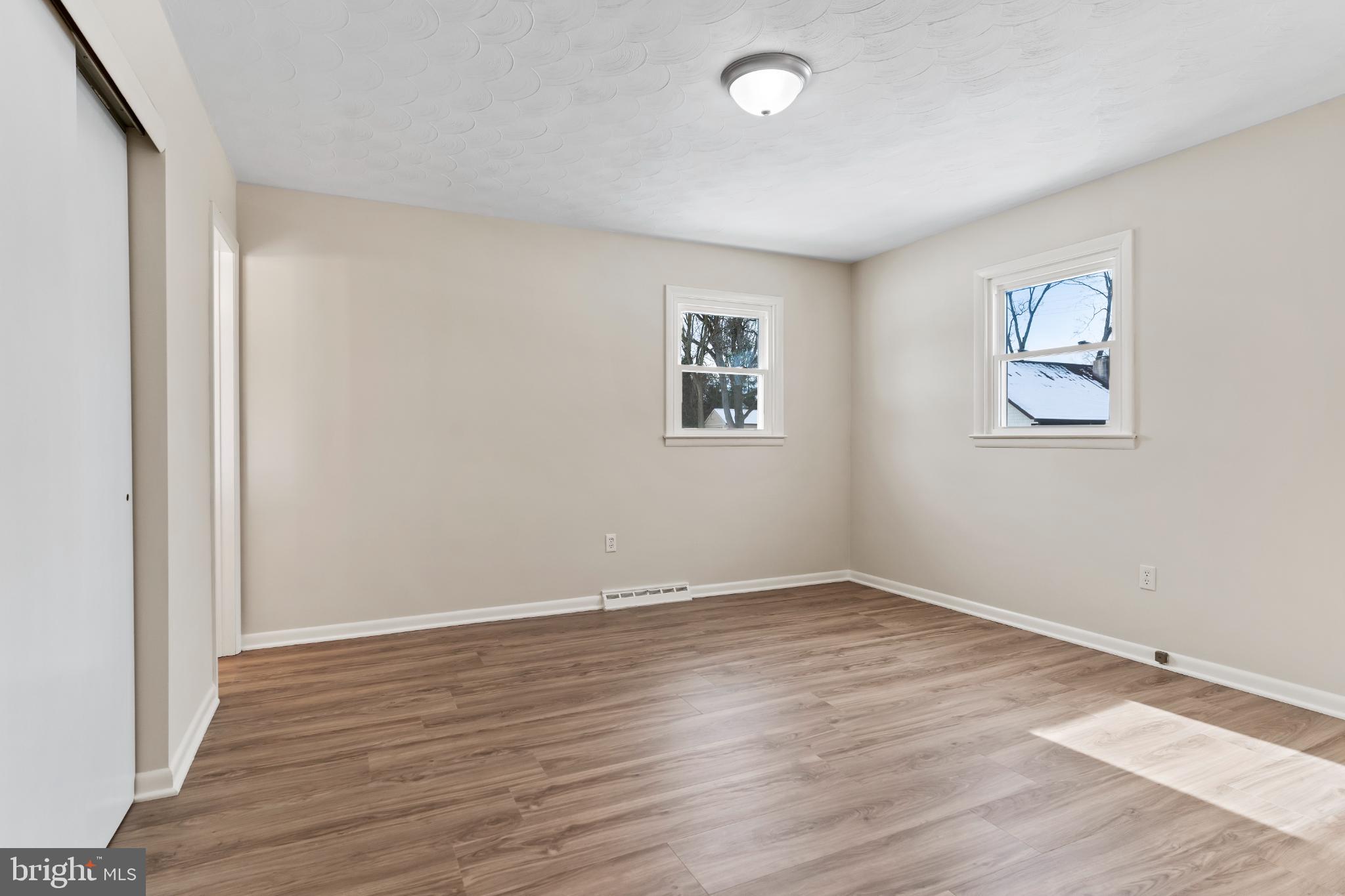 POINT COMFORT - Residential