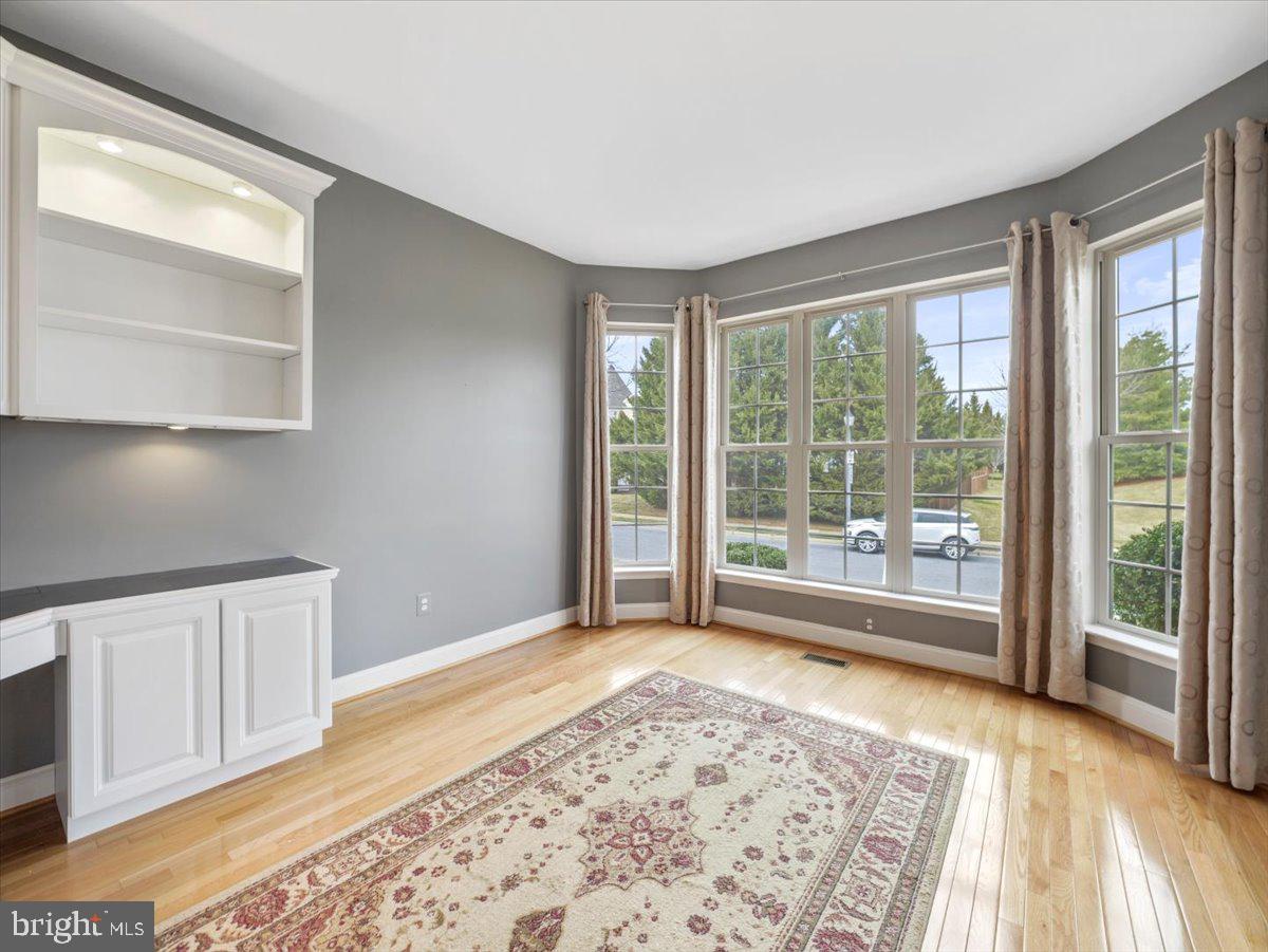 WORMANS MILL - Residential