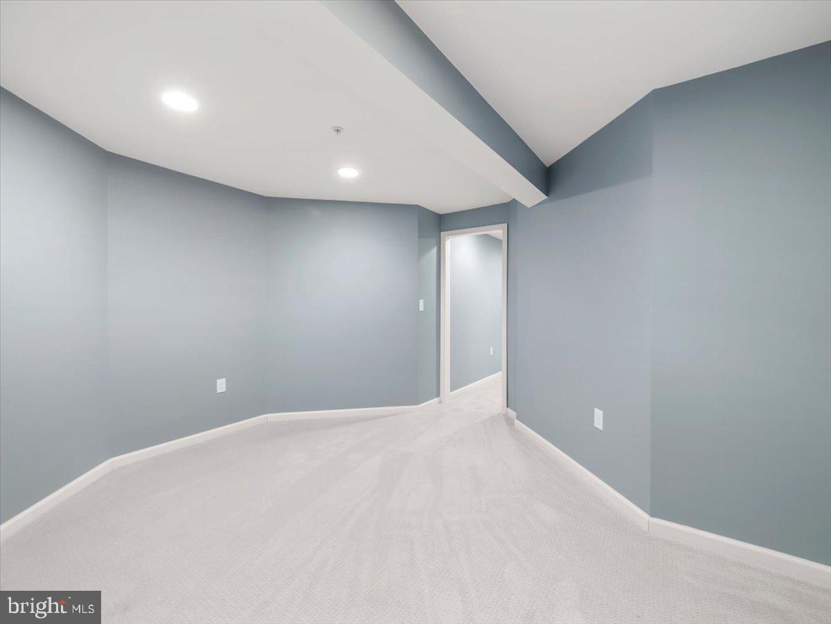 WORMANS MILL - Residential