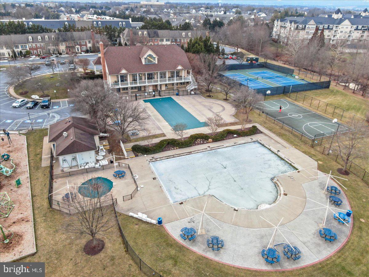 WORMANS MILL - Residential