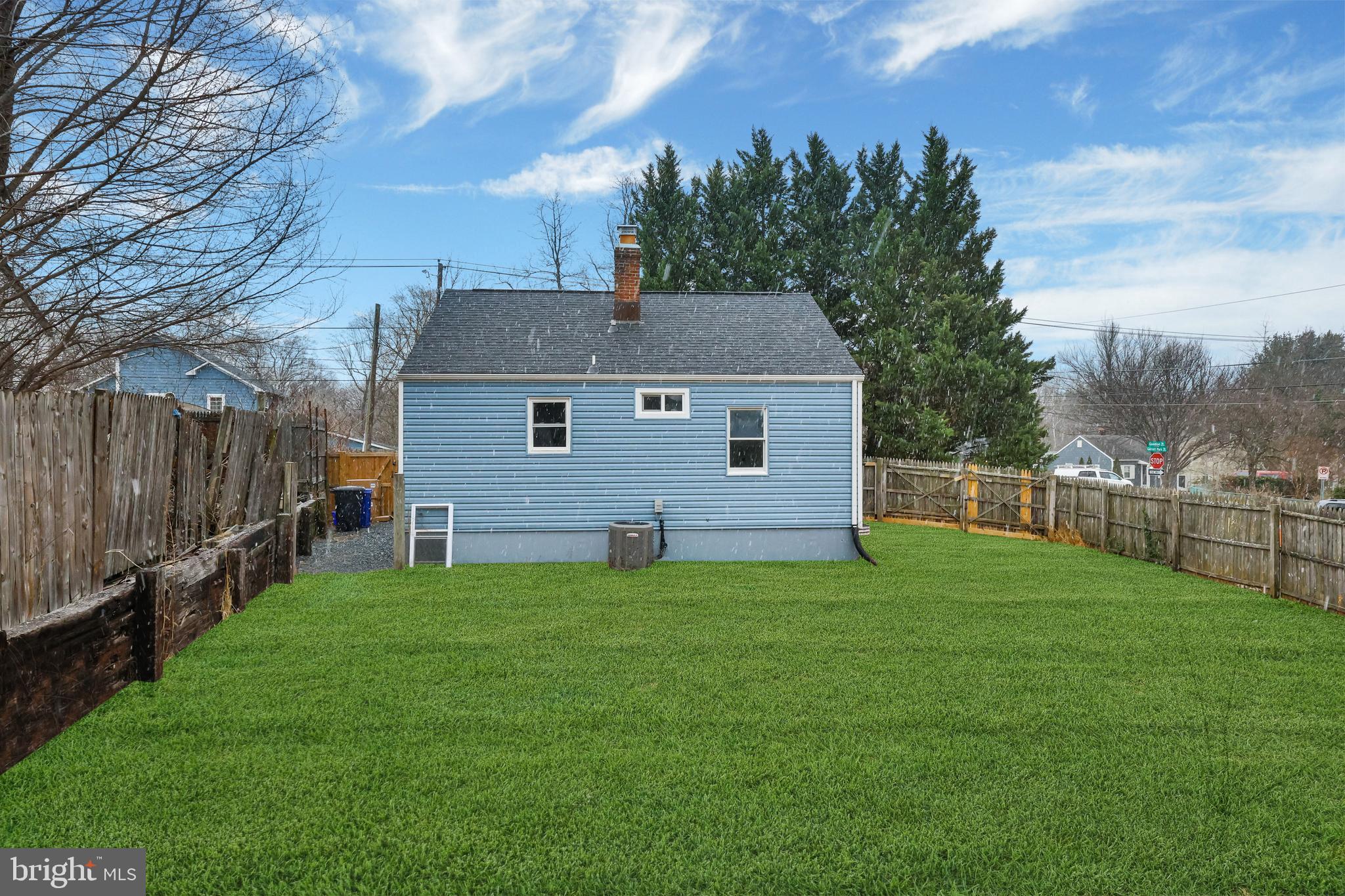 VEIRS MILL VILLAGE - Residential