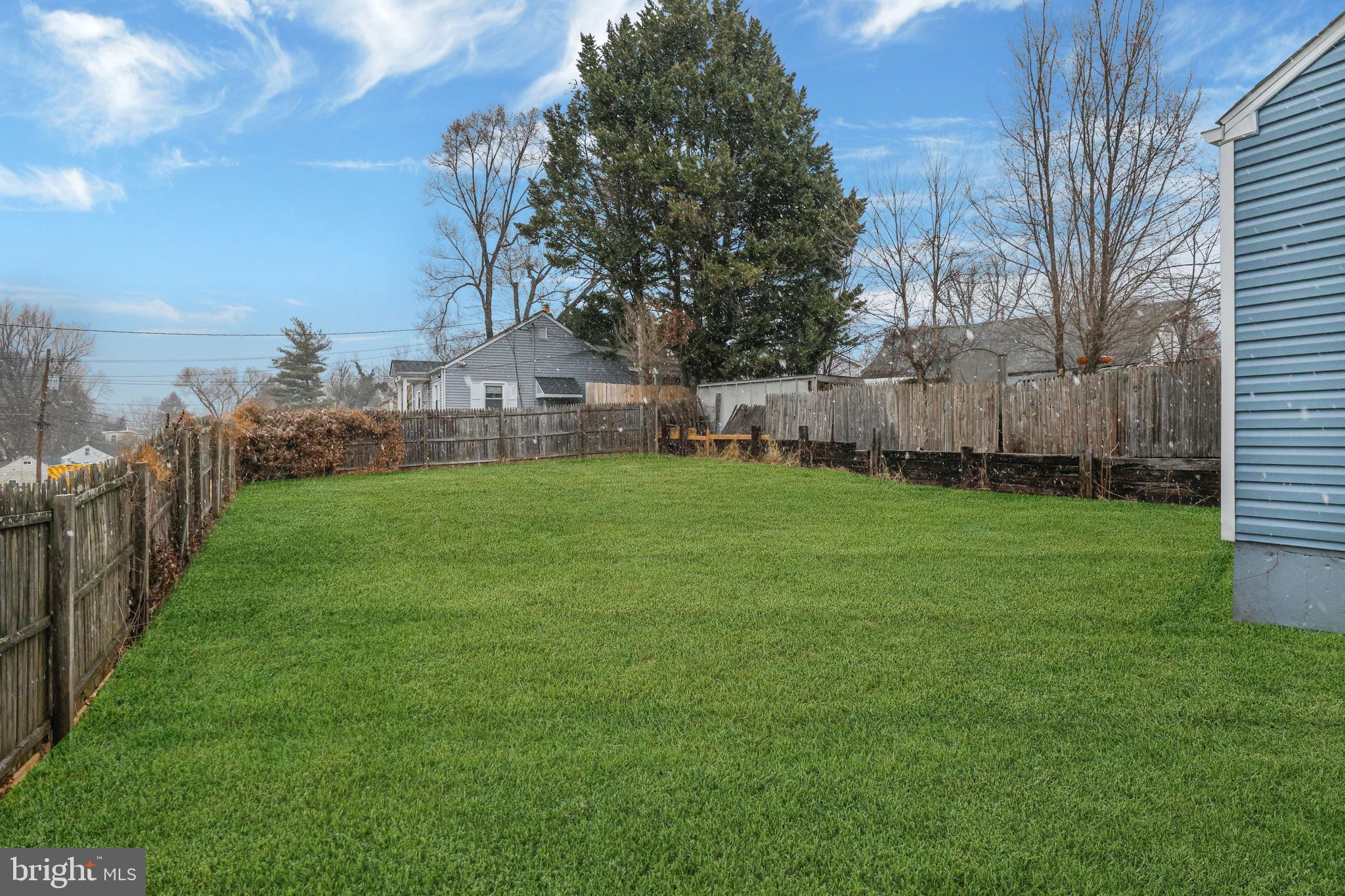 VEIRS MILL VILLAGE - Residential