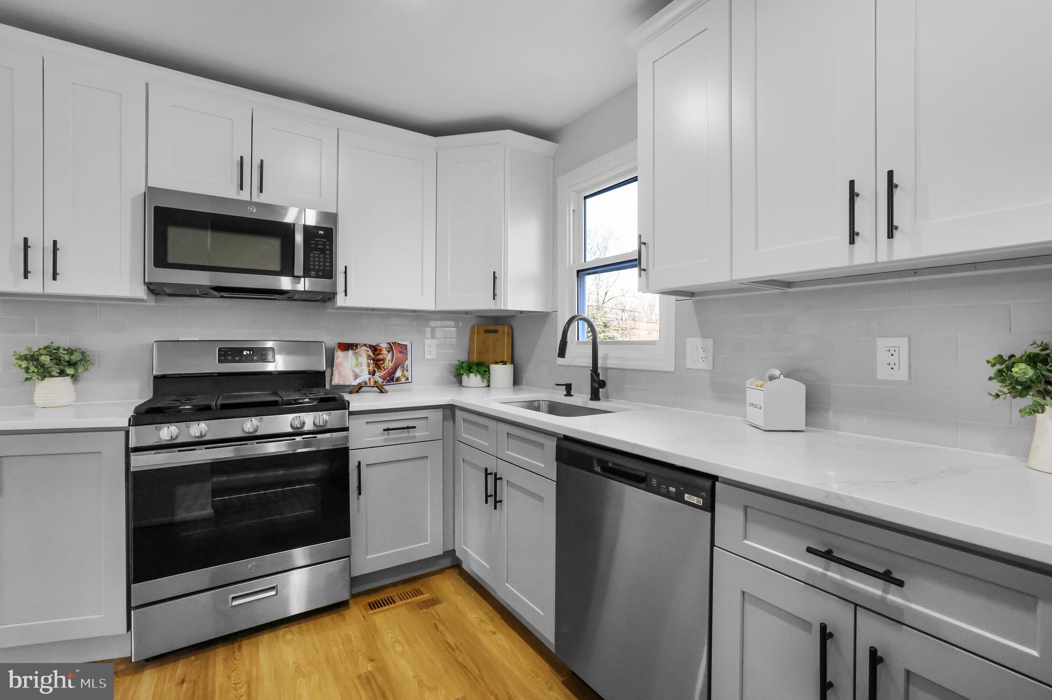 VEIRS MILL VILLAGE - Residential