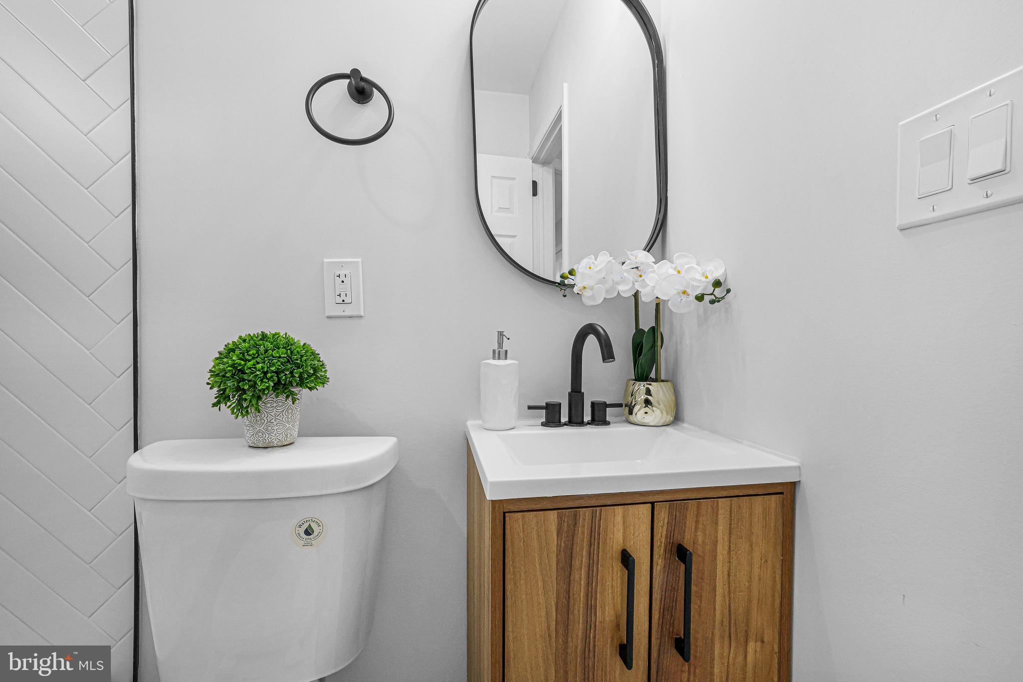 VEIRS MILL VILLAGE - Residential