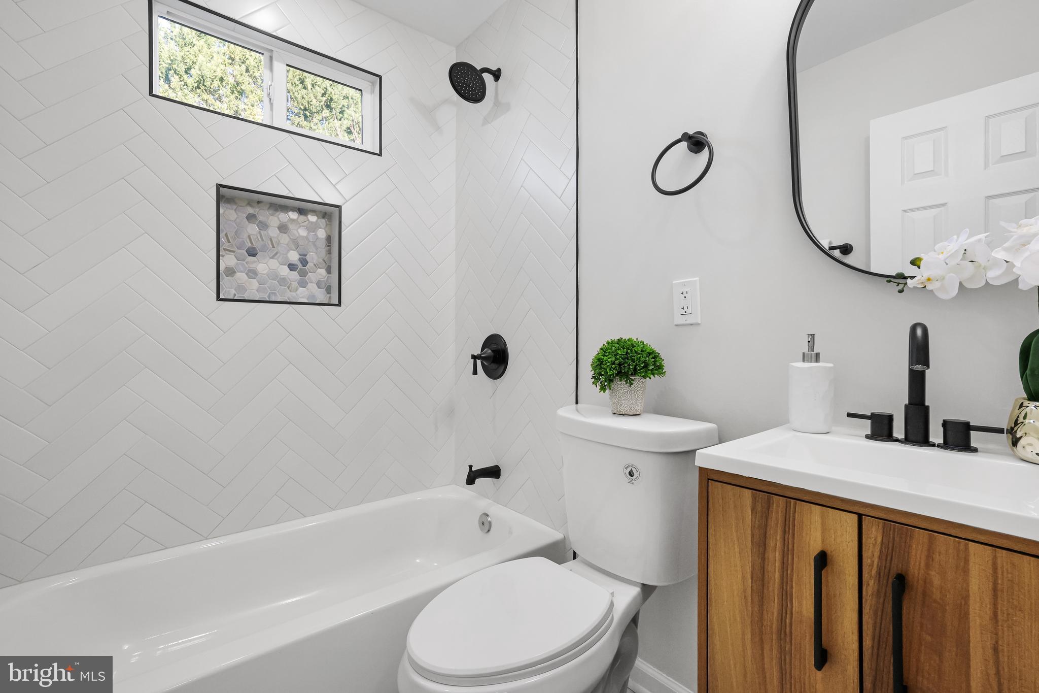 VEIRS MILL VILLAGE - Residential