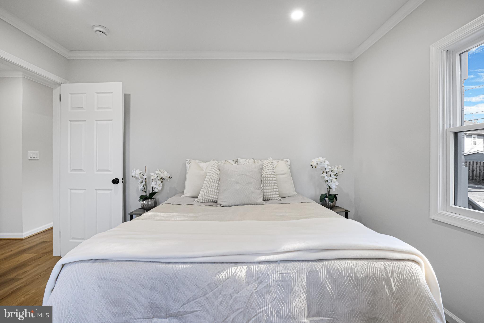 VEIRS MILL VILLAGE - Residential