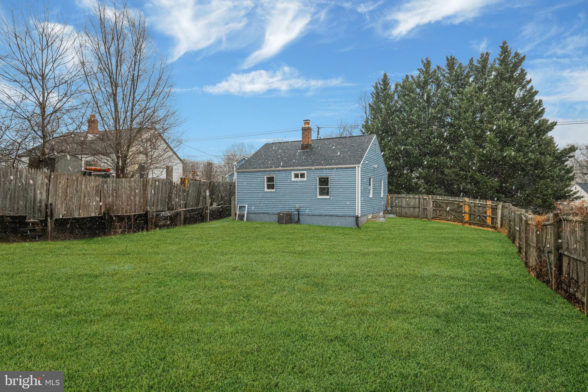 VEIRS MILL VILLAGE - Residential