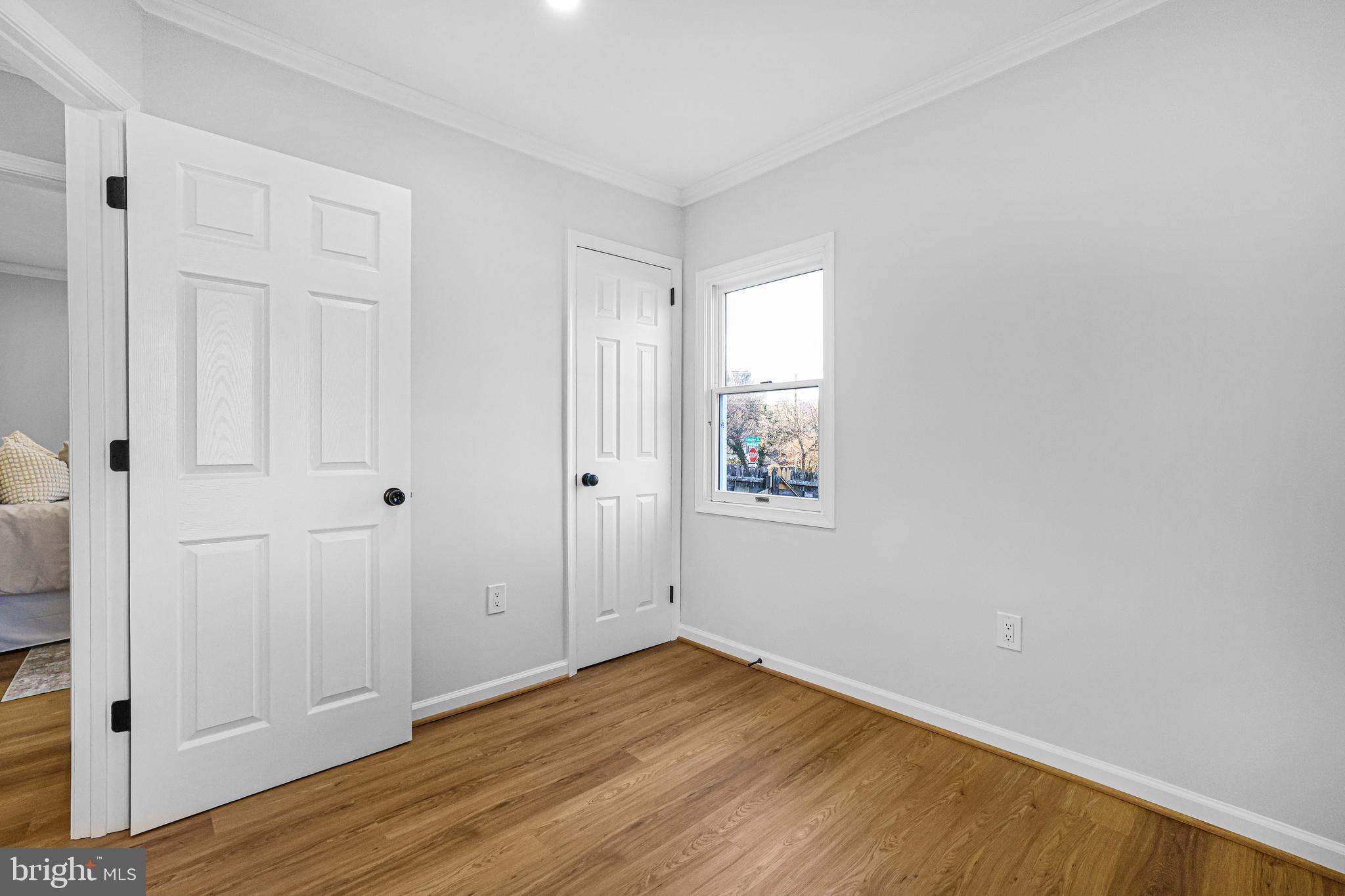 VEIRS MILL VILLAGE - Residential