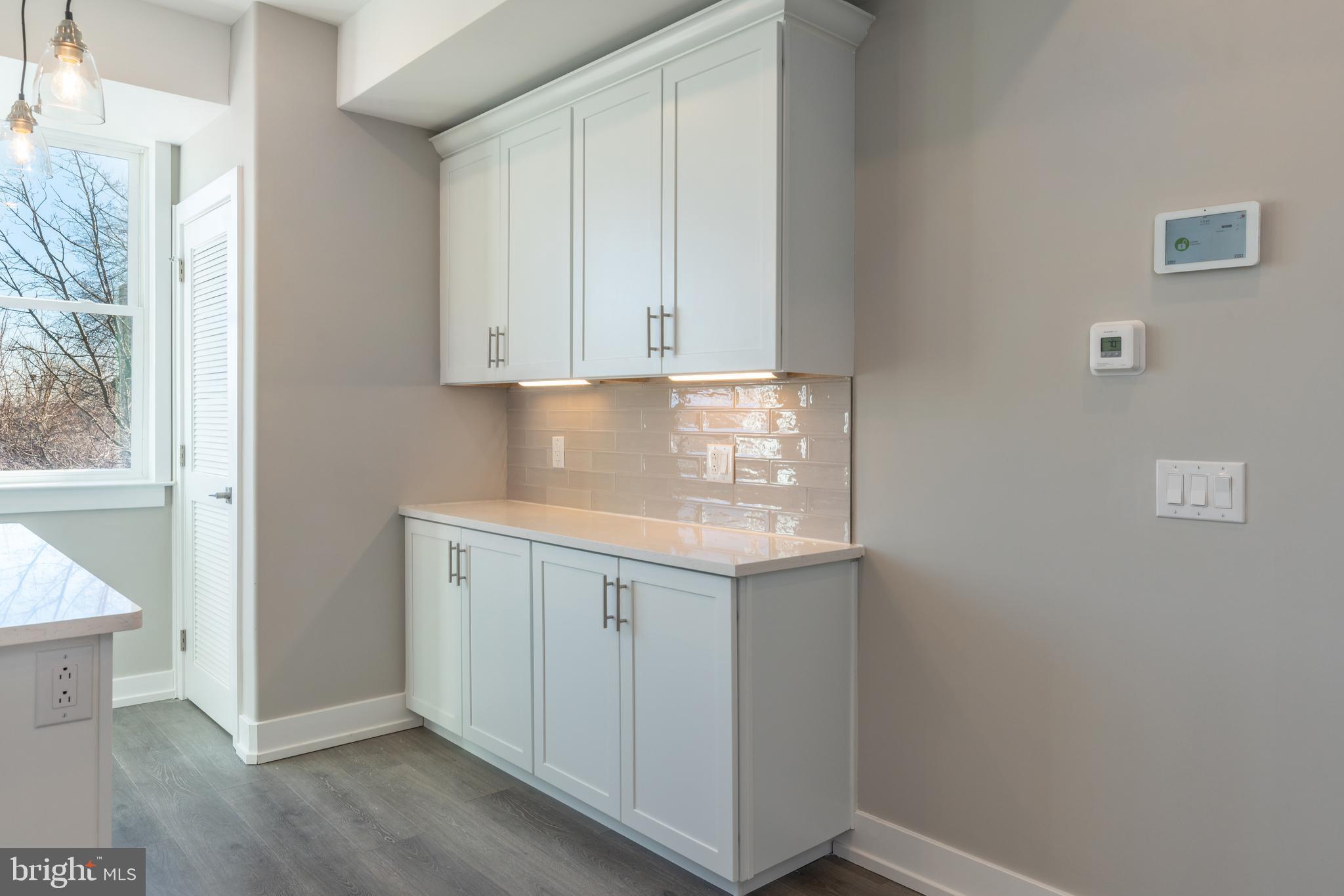 SOUTH KENSINGTON - Residential Income