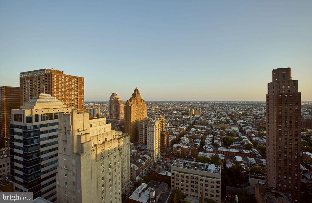 RITTENHOUSE SQUARE - Residential Lease