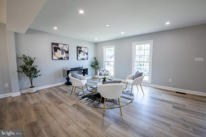 SULLY STATION - Residential