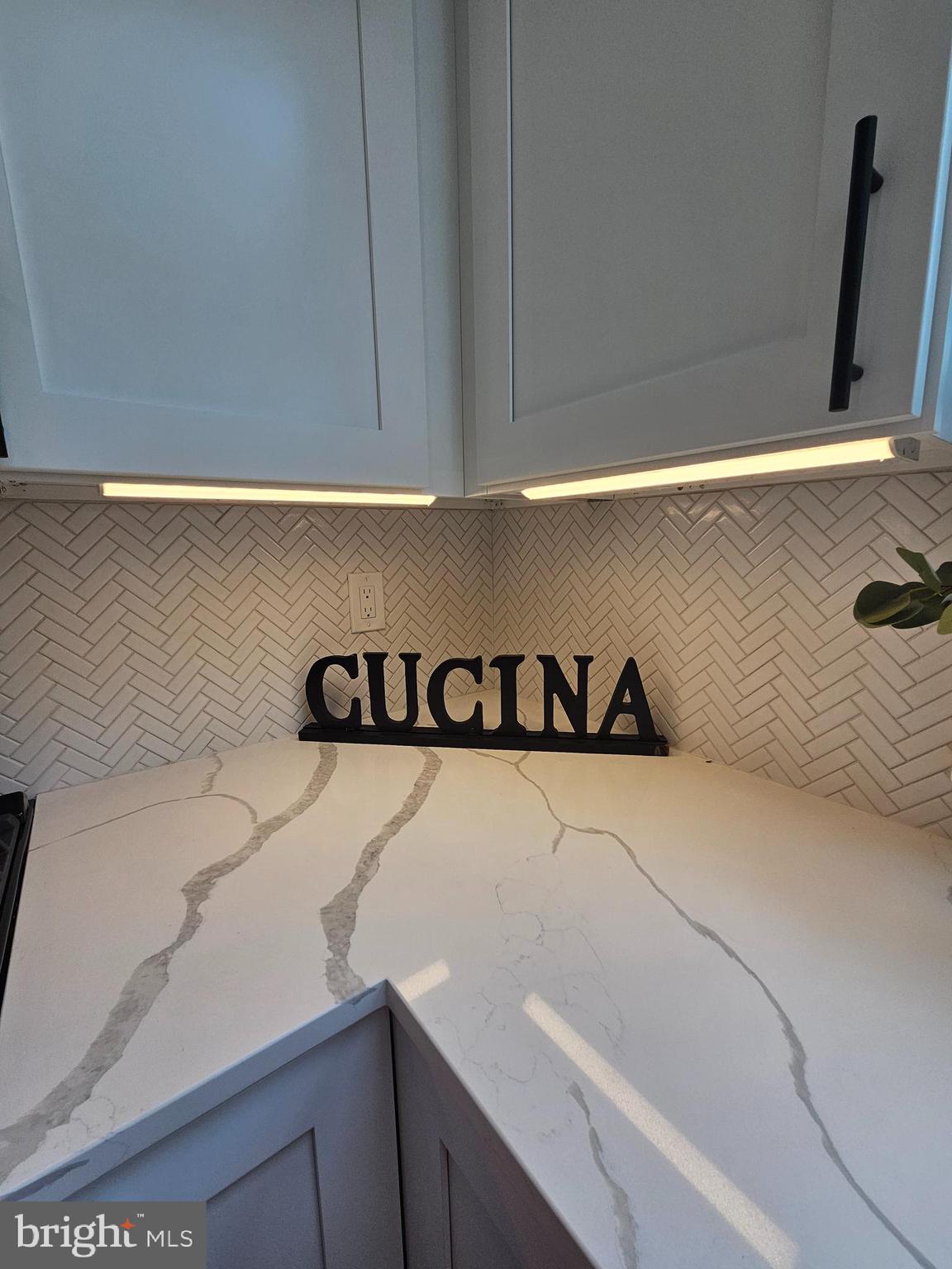 SULLY STATION - Residential