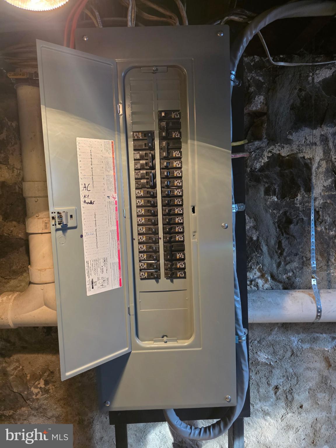 WEST SIDE - Residential