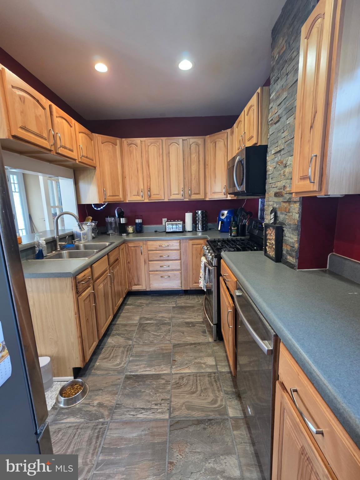 WEST SIDE - Residential