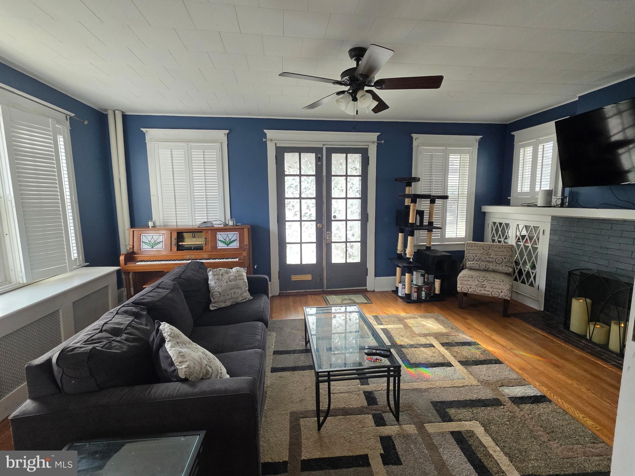 501 ROSE HILL AVENUE