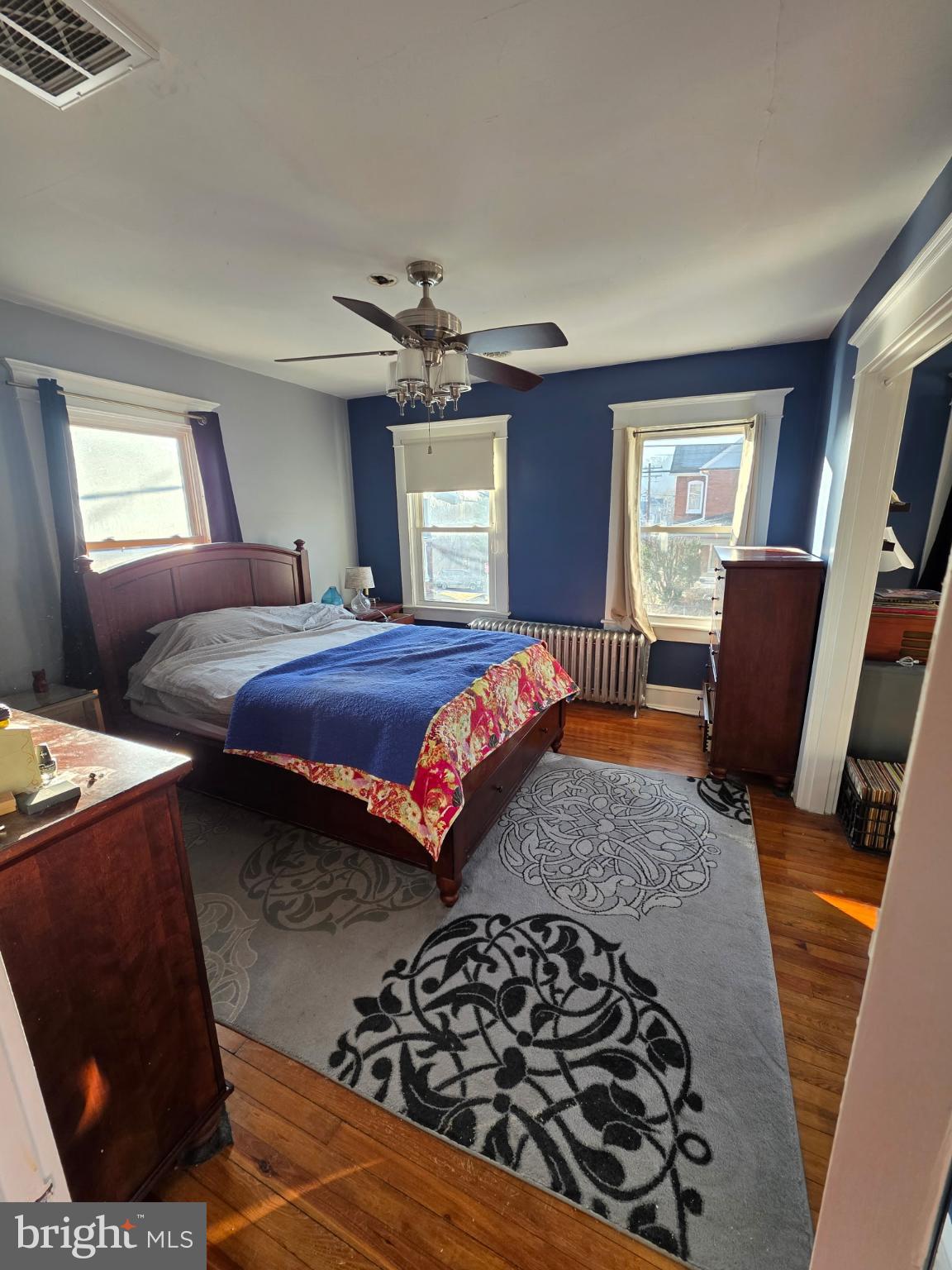 WEST SIDE - Residential