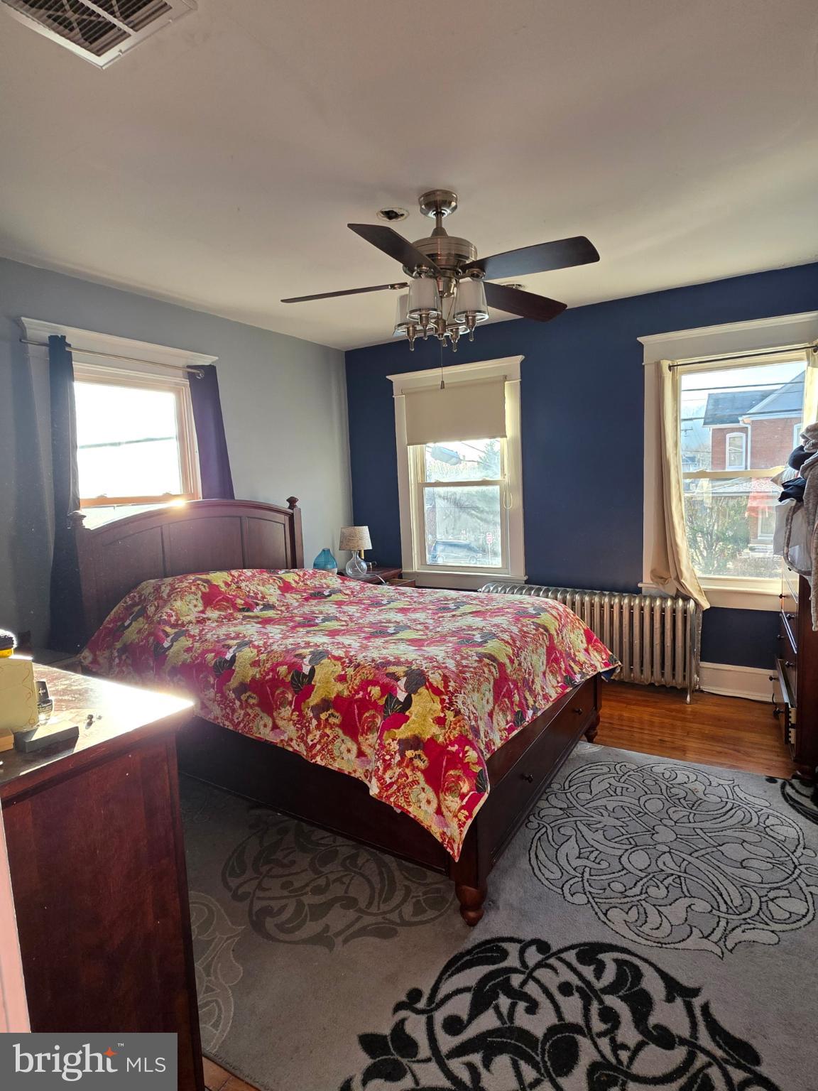 WEST SIDE - Residential