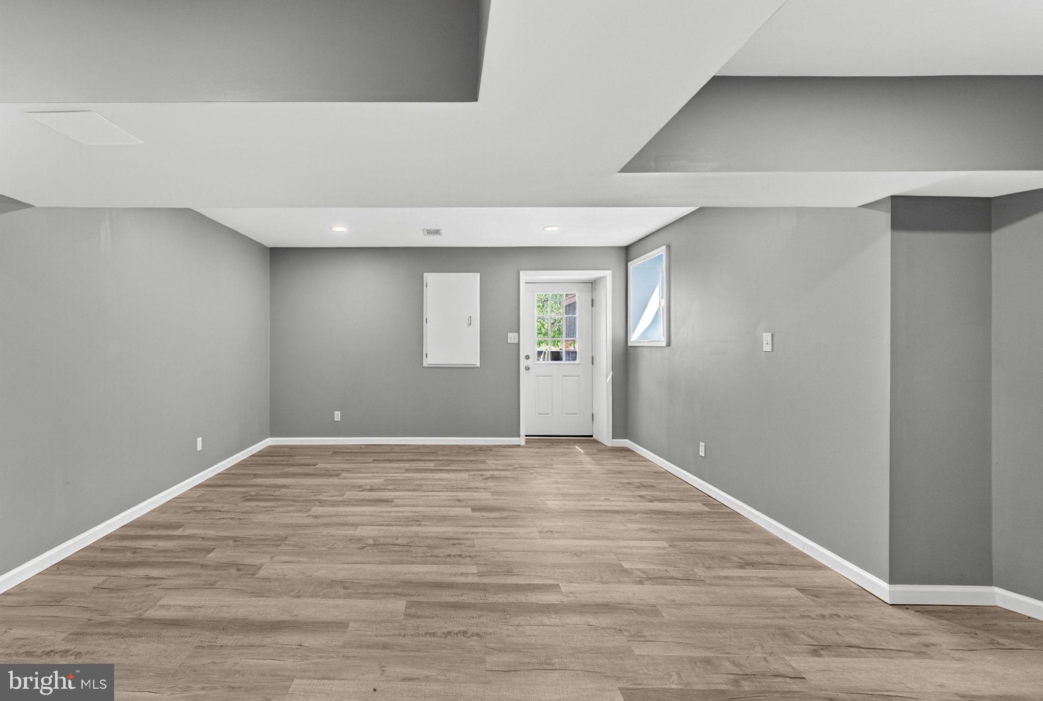 COOPER COMM/NORTH WALES - Residential