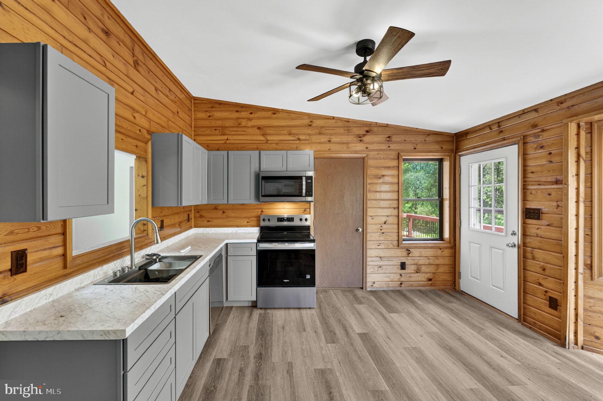 COOPER COMM/NORTH WALES - Residential