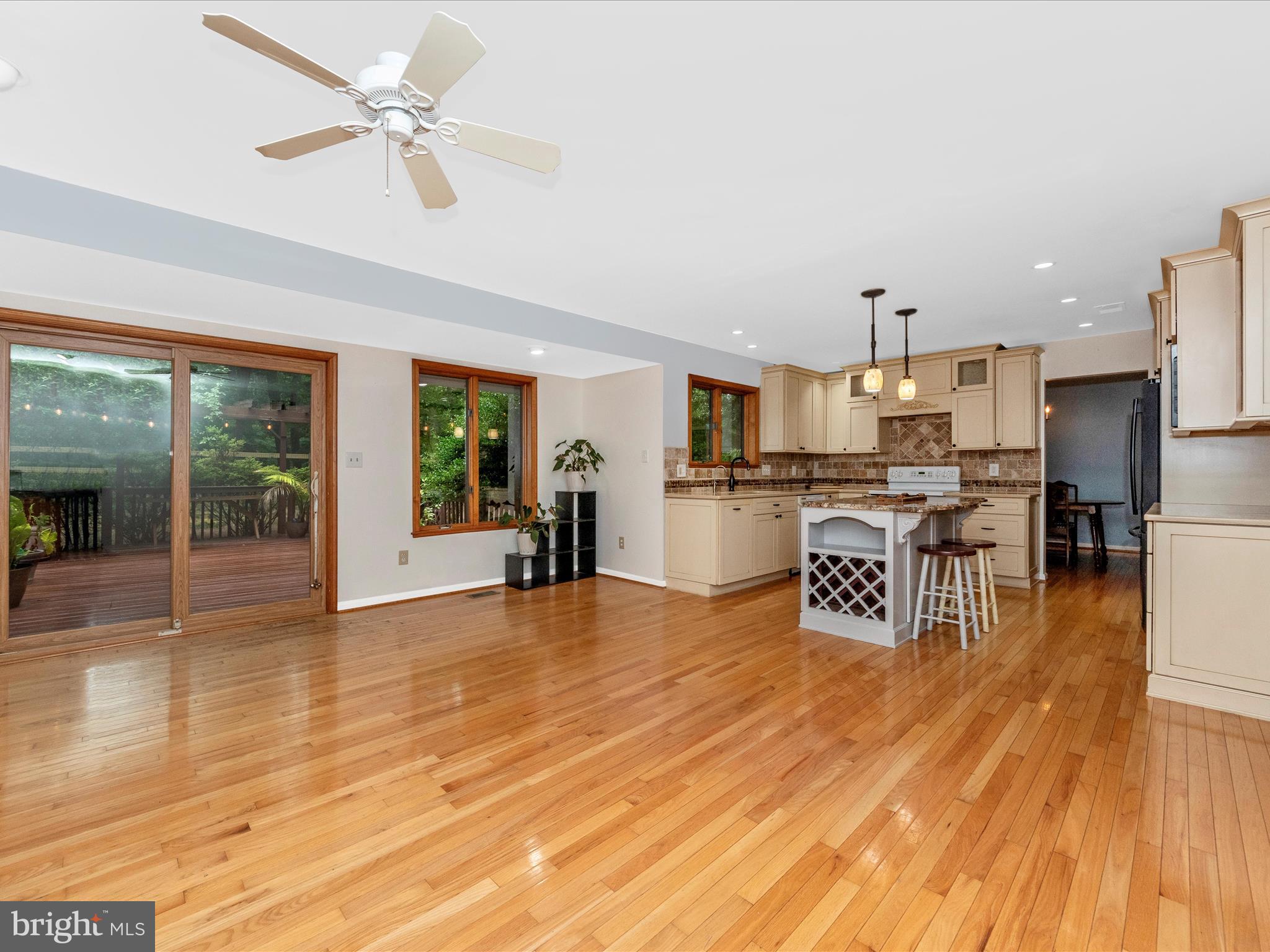 SEVERN LANDING - Residential