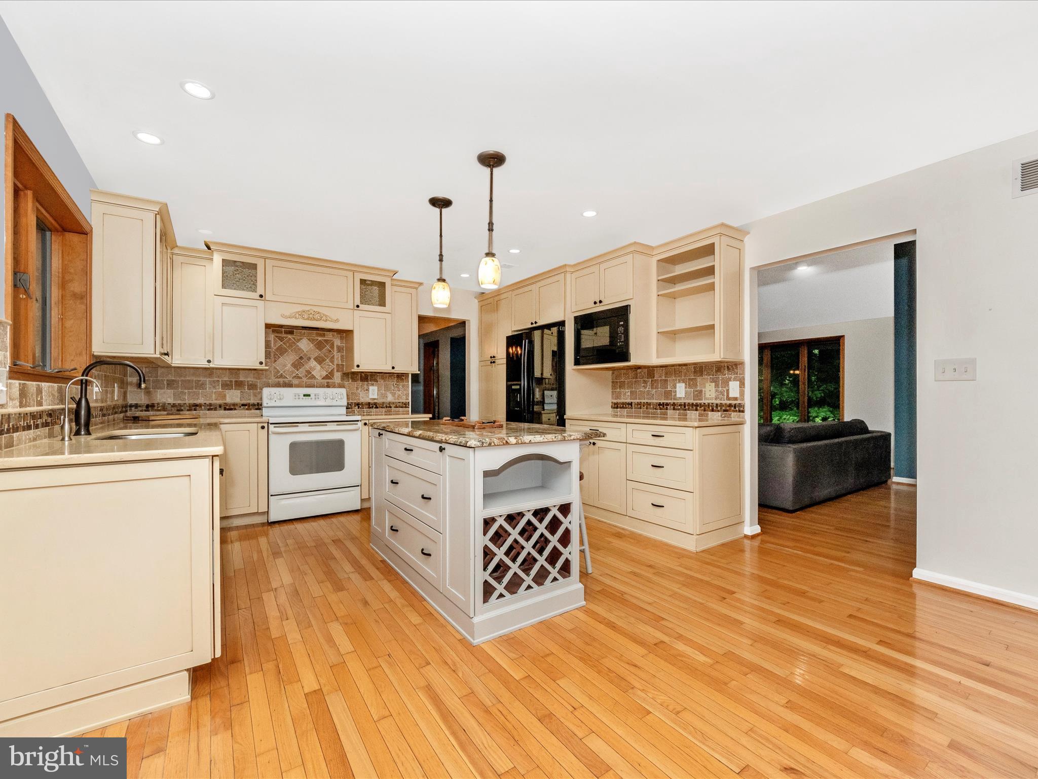 SEVERN LANDING - Residential