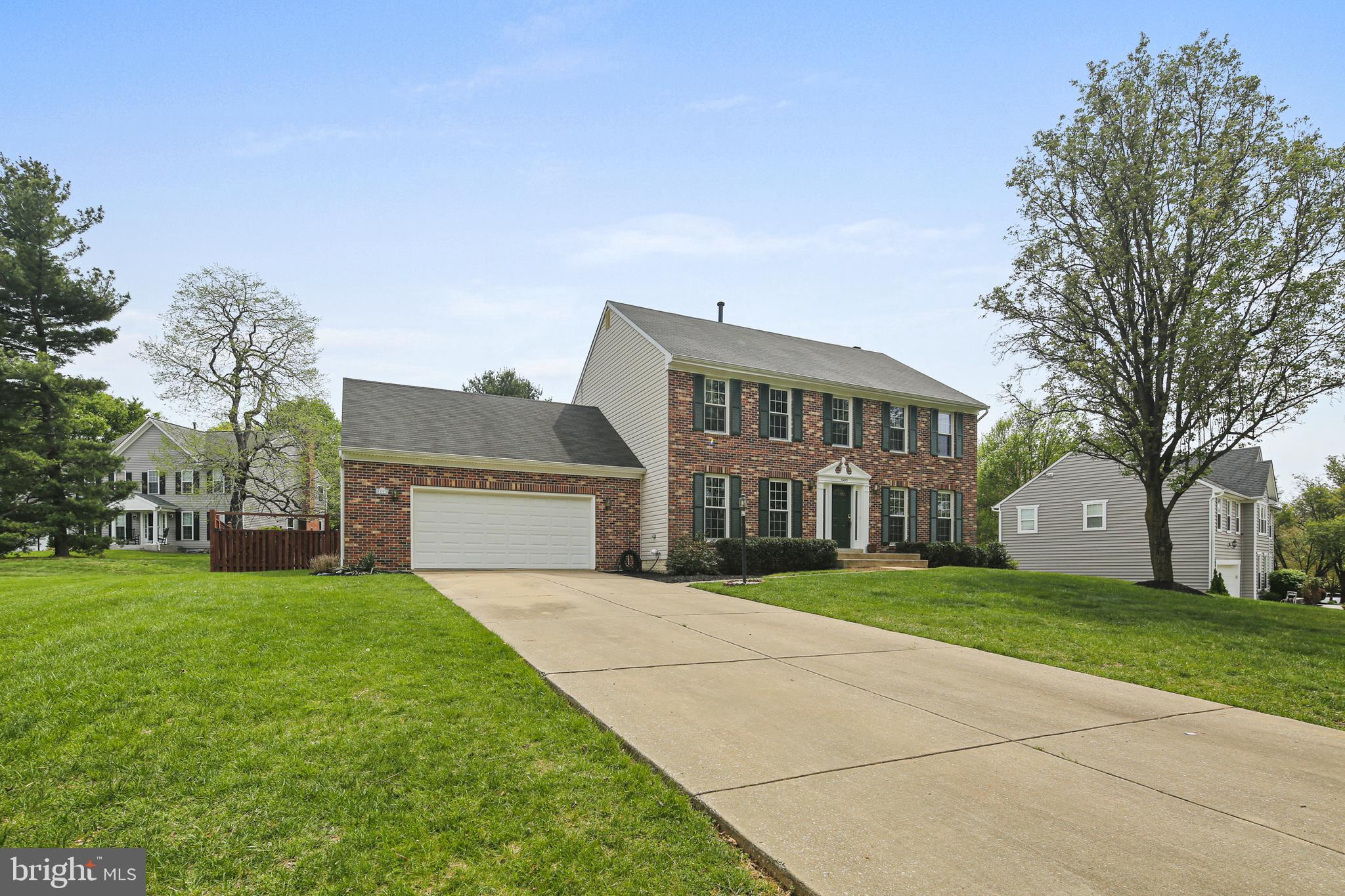 5493 HUNTING HORN DRIVE
