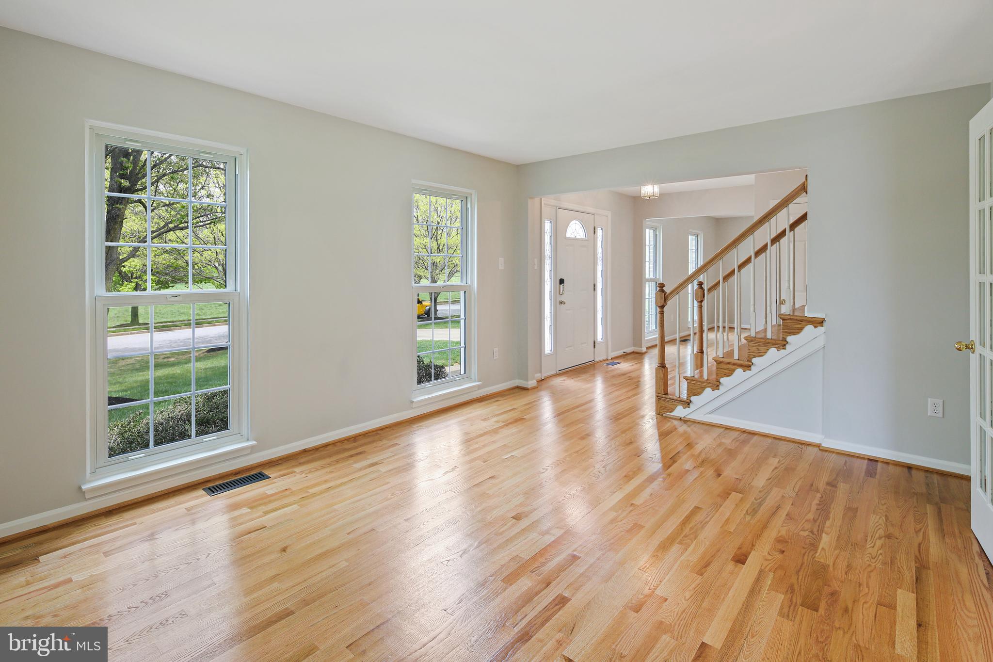 5493 HUNTING HORN DRIVE