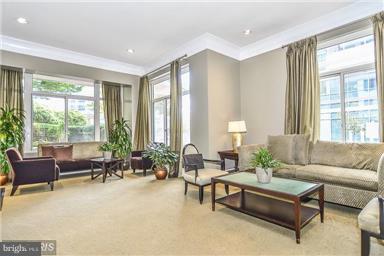 CONTINENTAL - Residential Lease