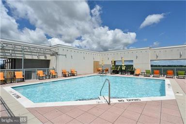 CONTINENTAL - Residential Lease