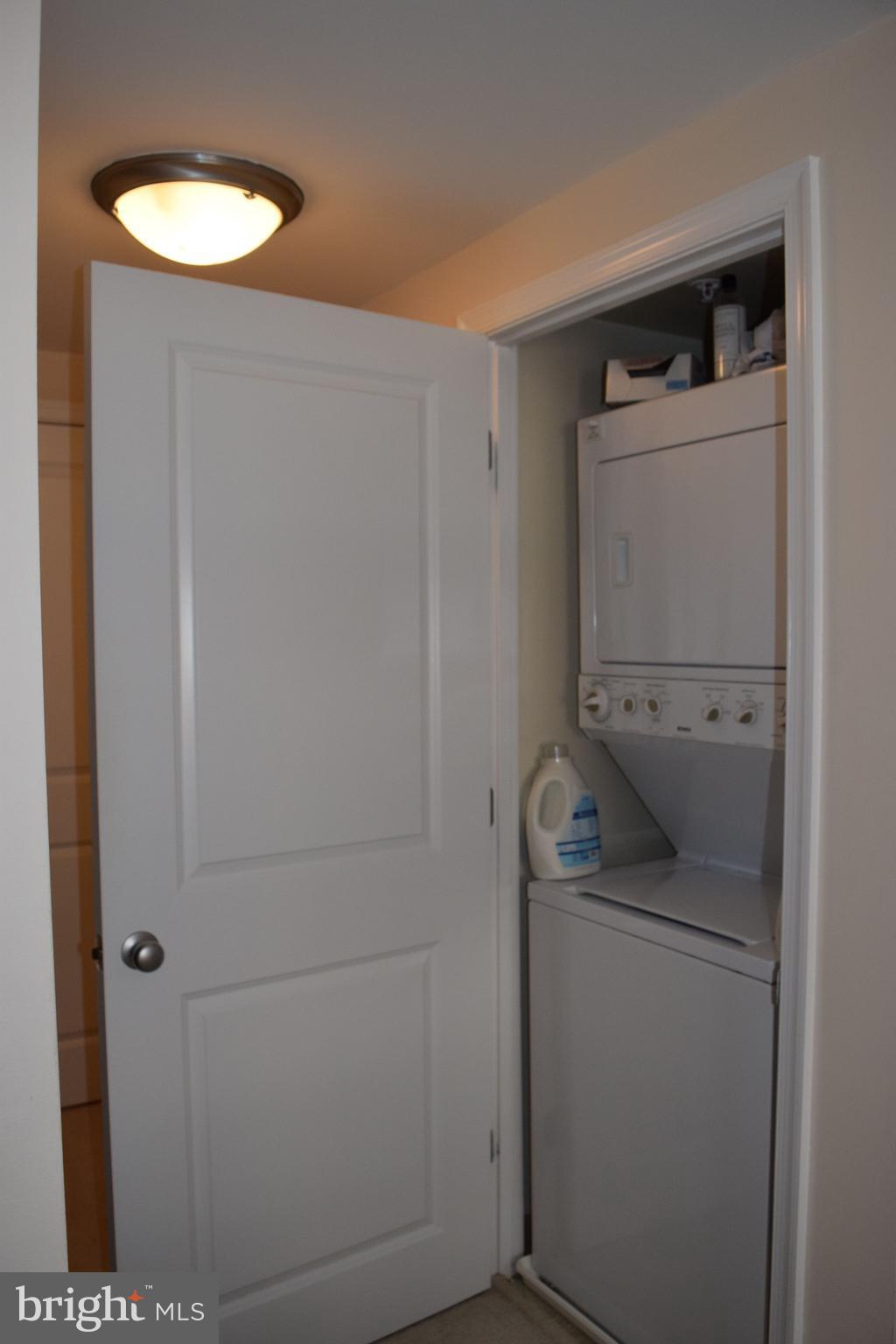 CONTINENTAL - Residential Lease