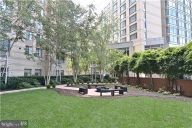 CONTINENTAL - Residential Lease