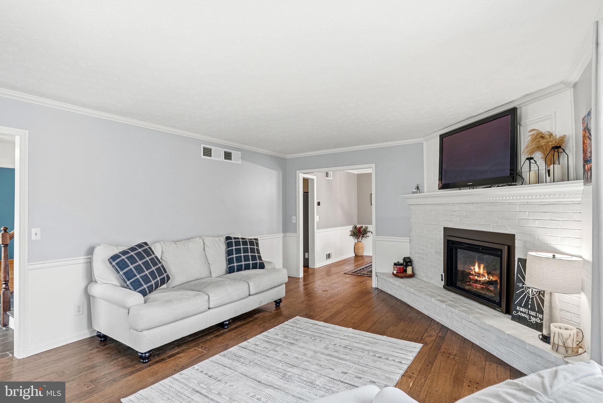 WHITE ROCK ACRES - Residential