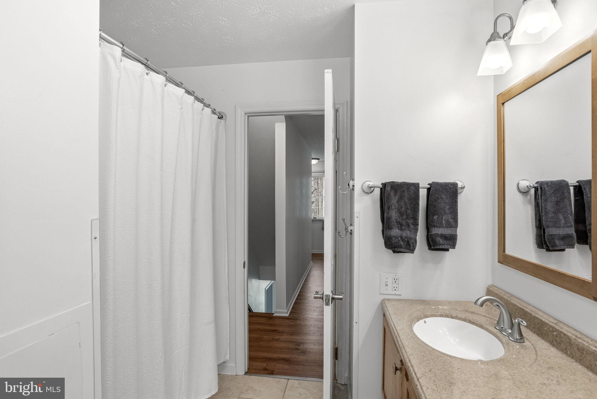 WHITE ROCK ACRES - Residential