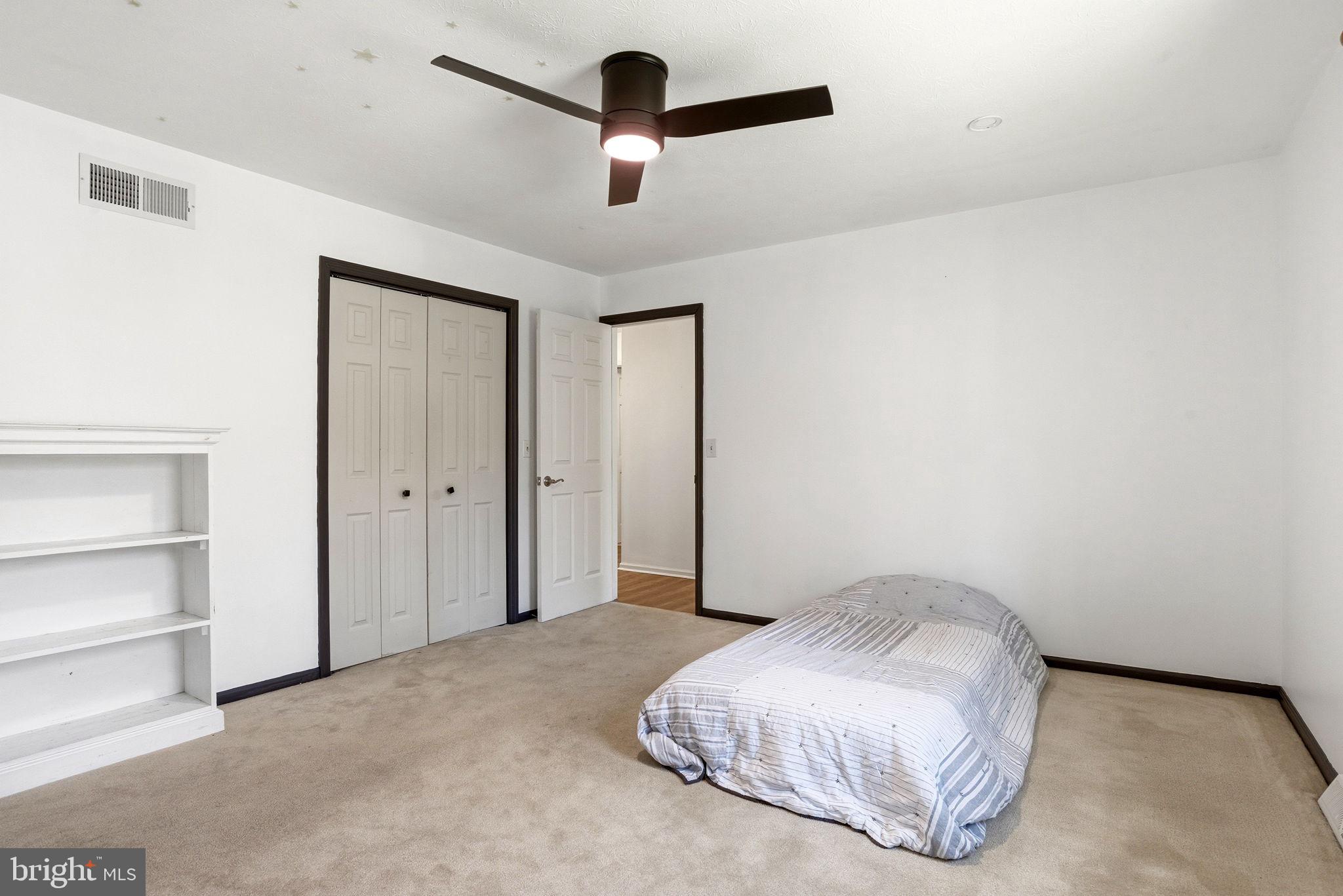 WHITE ROCK ACRES - Residential