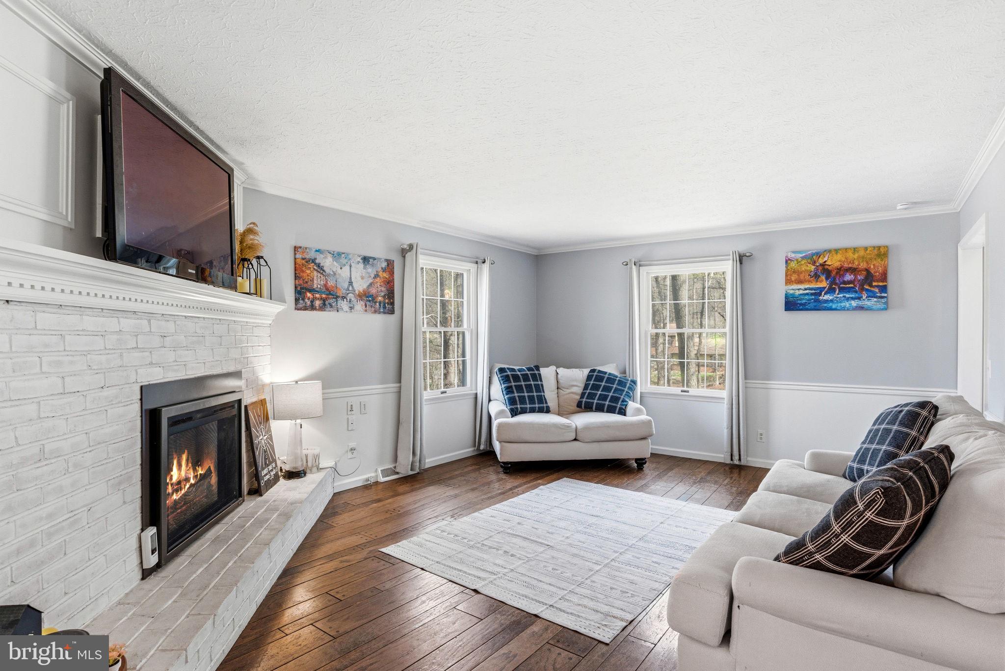 WHITE ROCK ACRES - Residential