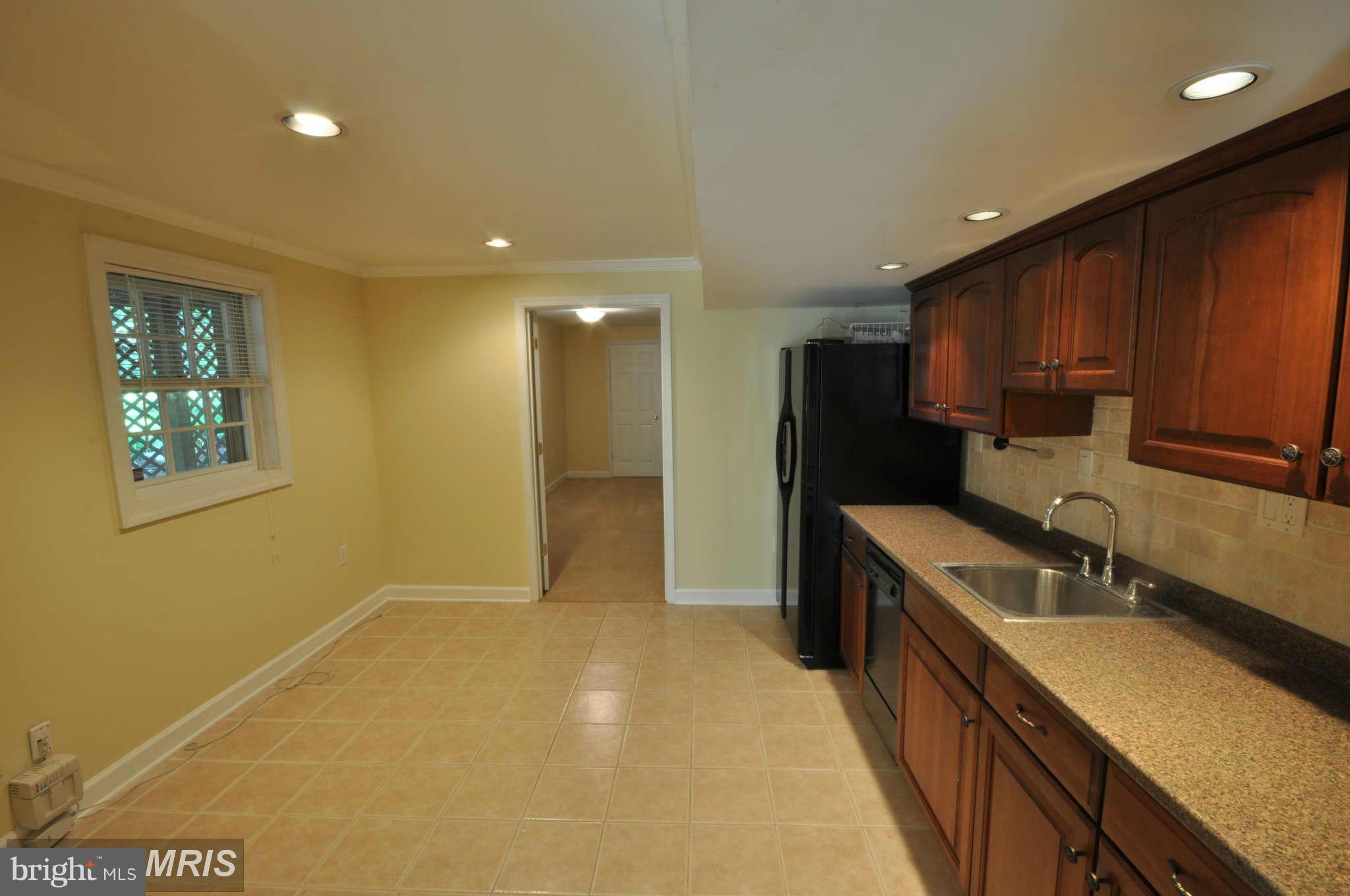 LANGLEY OAKS - Residential Lease