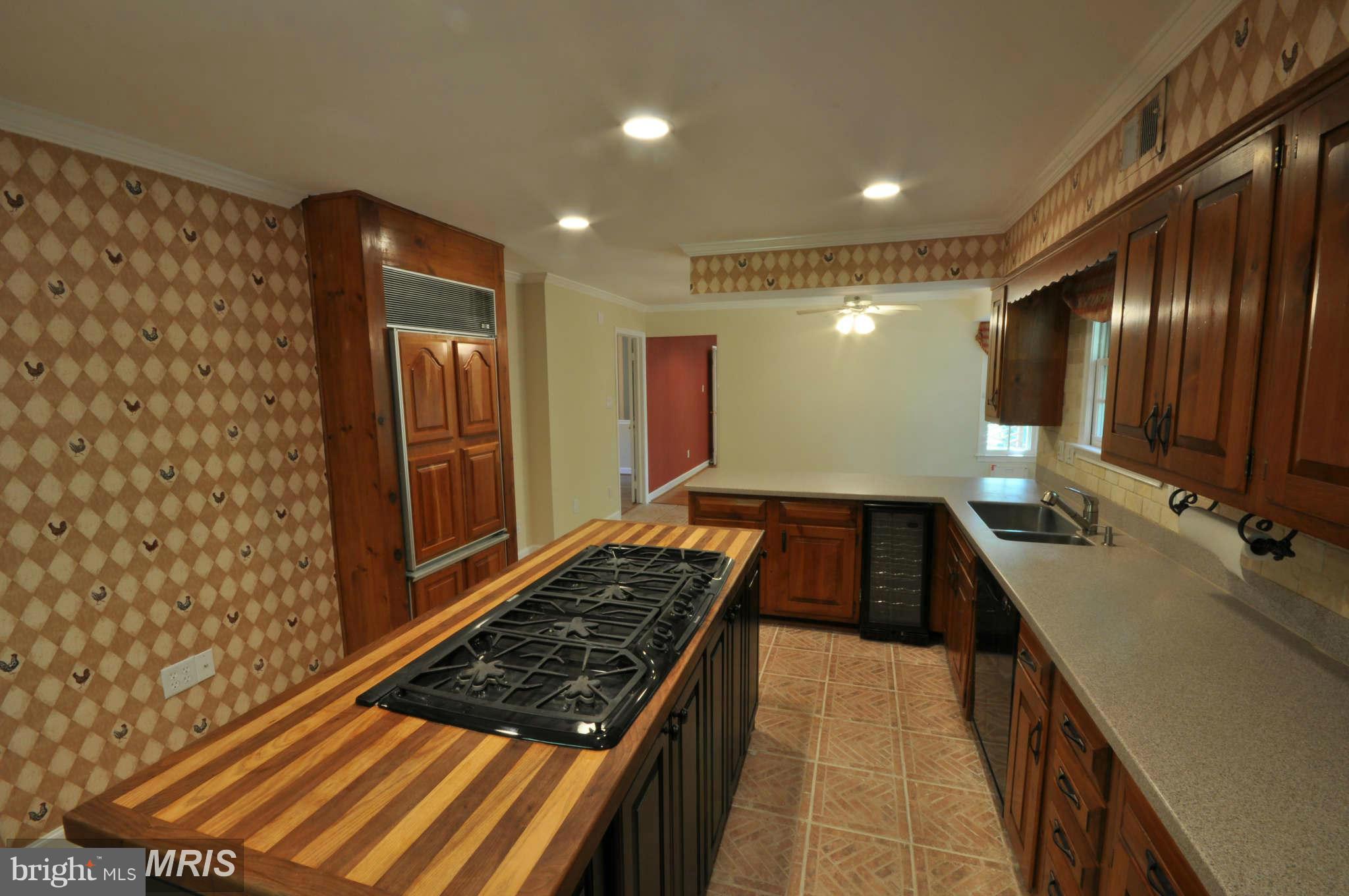 LANGLEY OAKS - Residential Lease