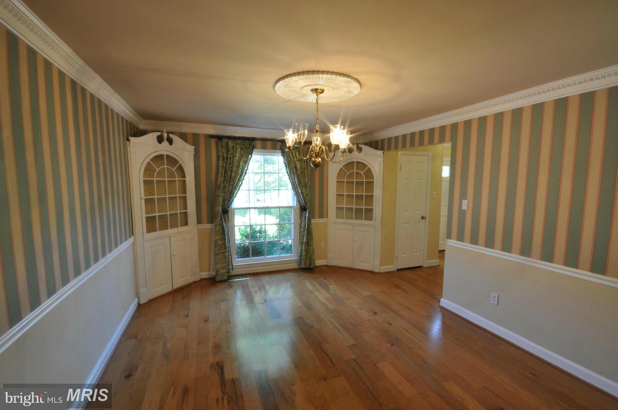 LANGLEY OAKS - Residential Lease