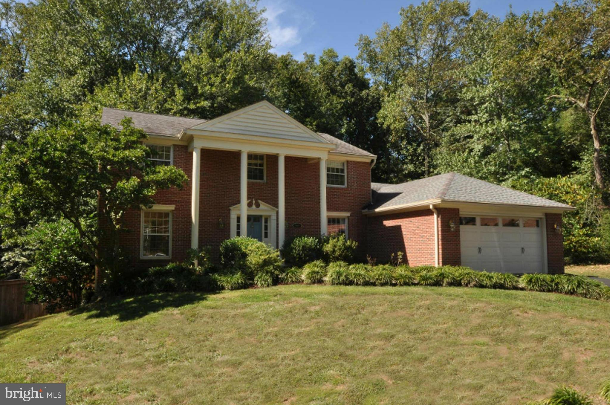 LANGLEY OAKS - Residential Lease