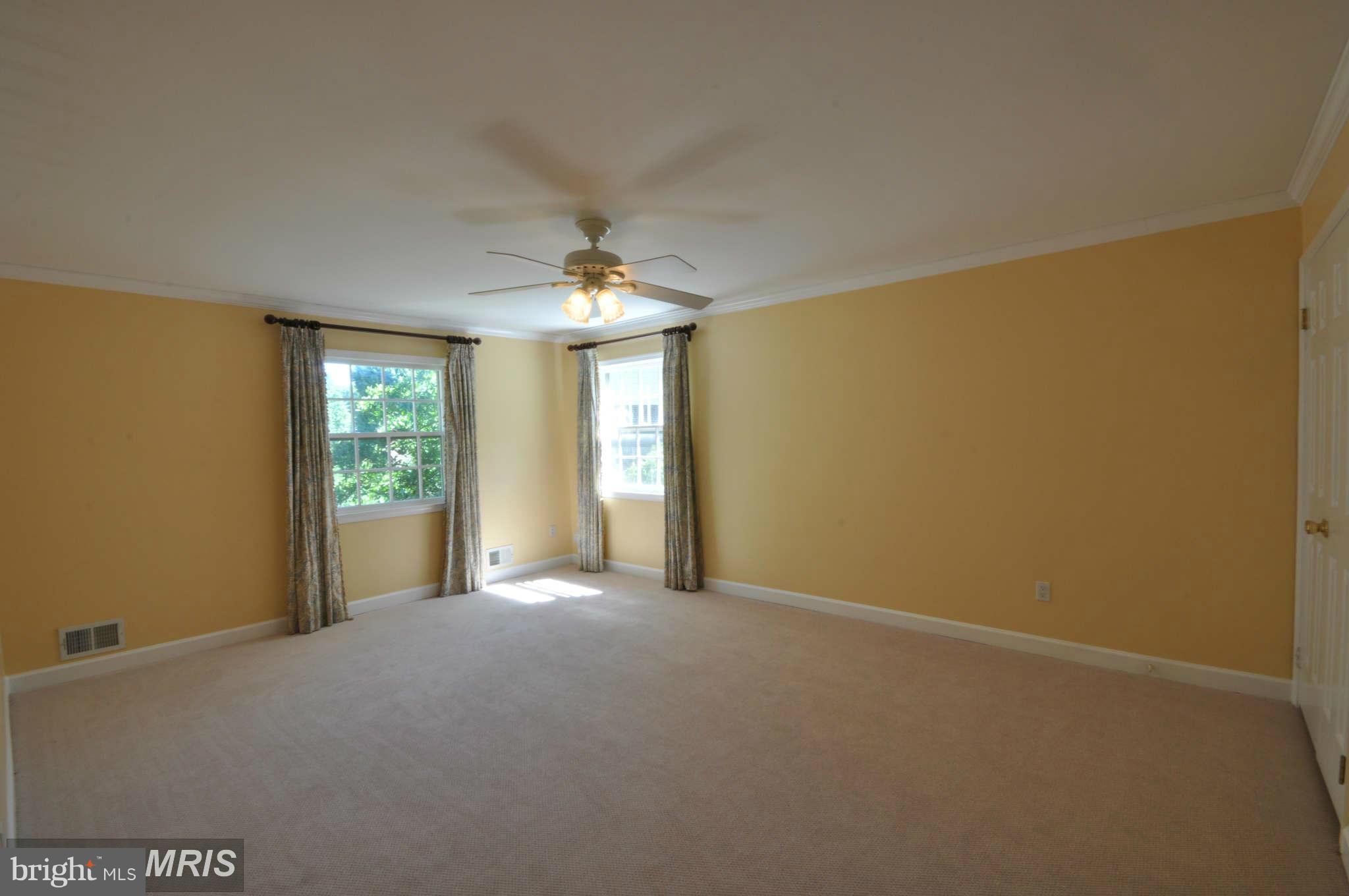 LANGLEY OAKS - Residential Lease