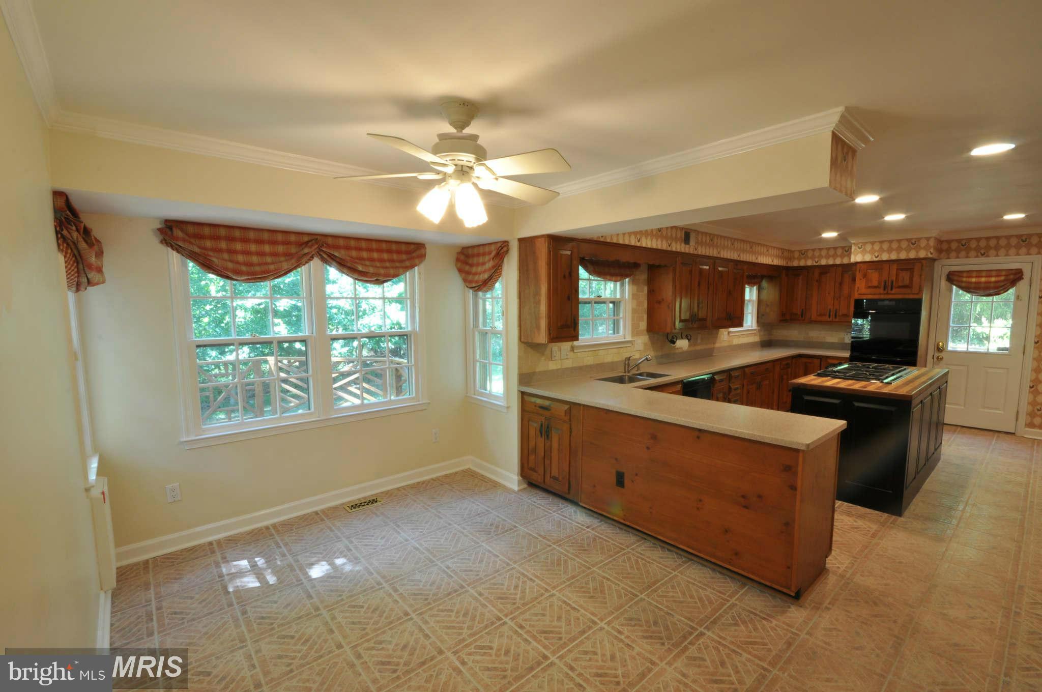 LANGLEY OAKS - Residential Lease