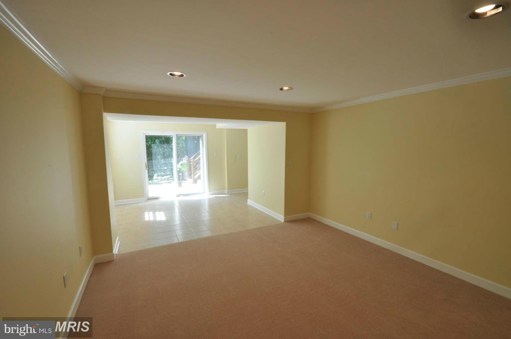 LANGLEY OAKS - Residential Lease