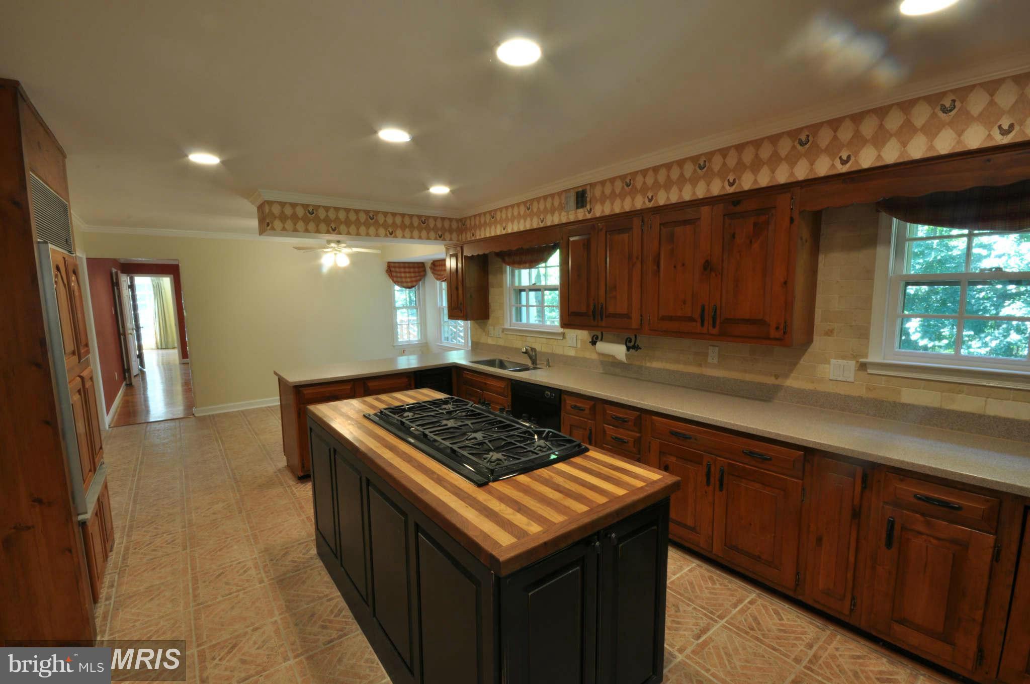 LANGLEY OAKS - Residential Lease