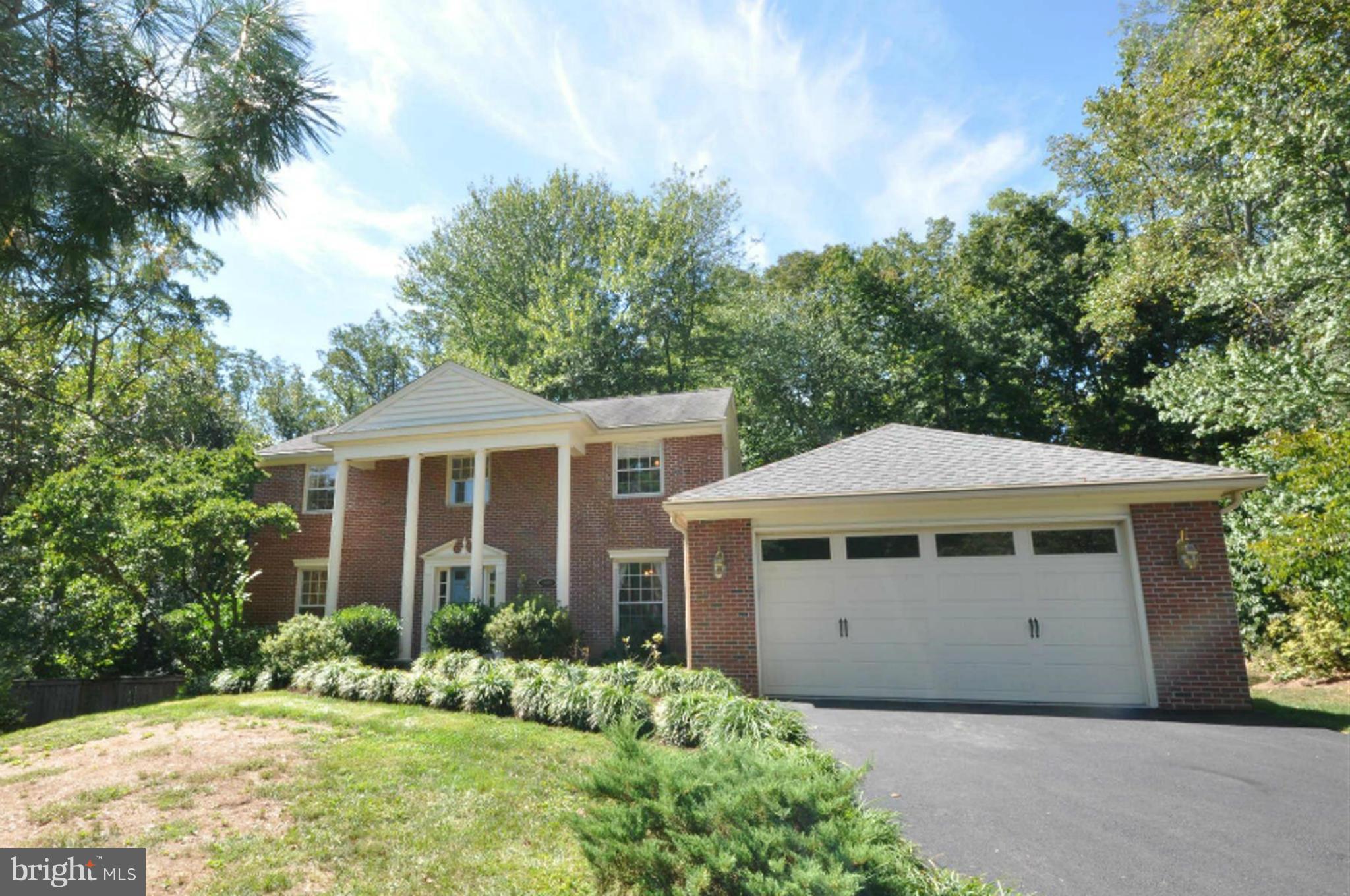 LANGLEY OAKS - Residential Lease