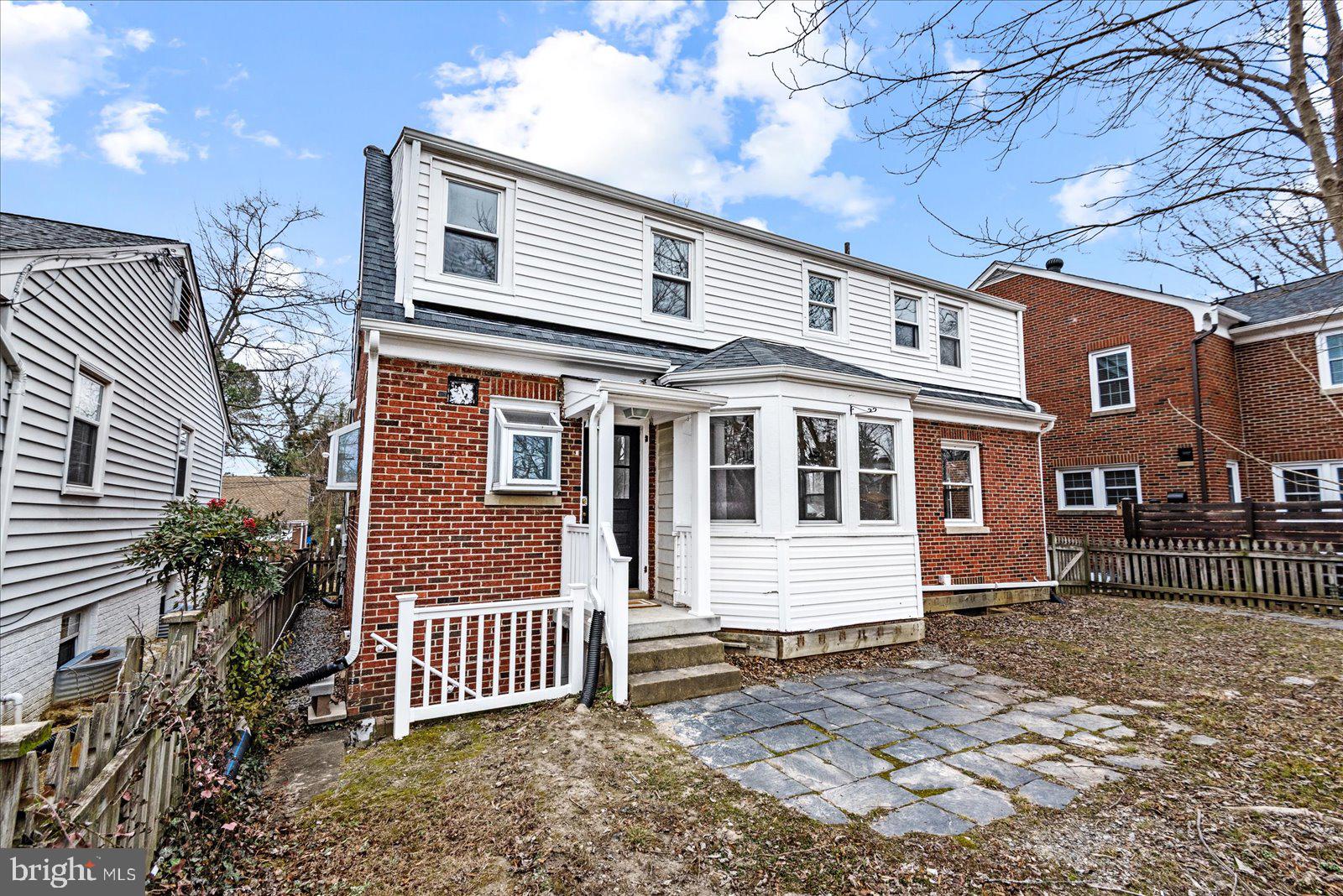 COLLEGE HEIGHTS - Residential